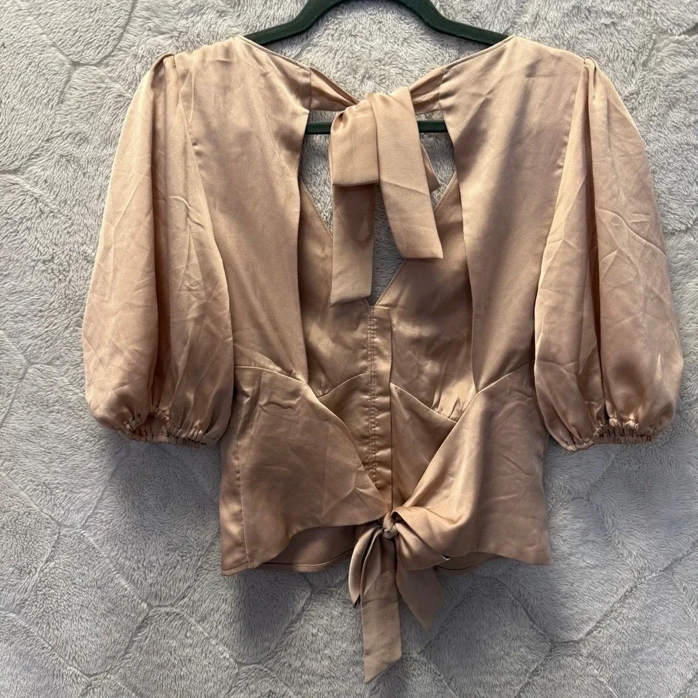 Abercrombie & Fitch Satin‎ Blouse M Champagne Beige Puff Sleeve Tie Back V-Neck